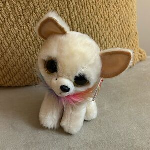 NWT Ty Beanie Boo Chihuahua Dog Chewey with Rainbow Scarf